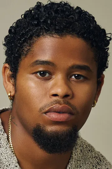 Фотография актёра Исайя Джон