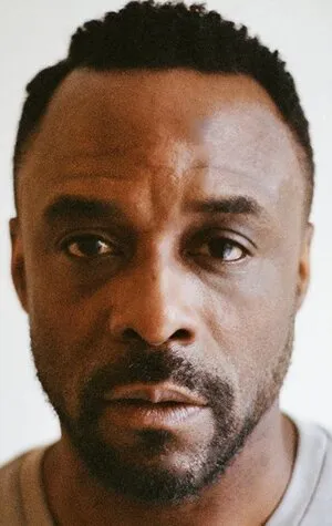 Фотография актёра Эрион Бакаре