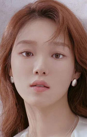 Фотография актёра Ли Сон-гён