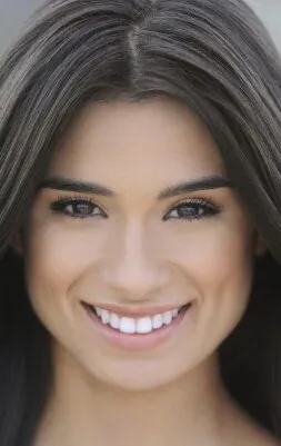 Фотография актёра Дайан Герреро