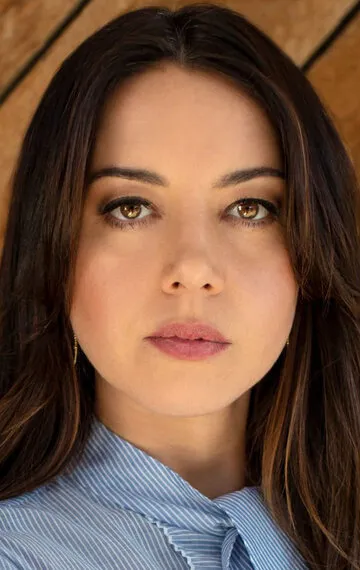 Фотография актёра Обри Плаза