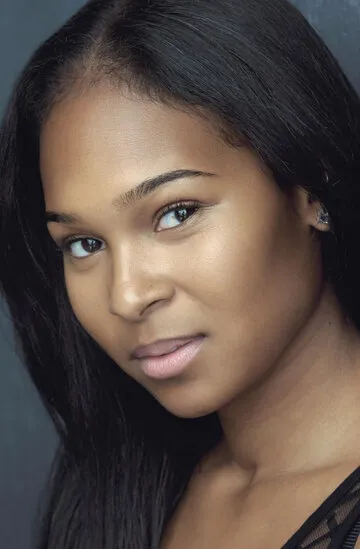 Фотография актёра Надин Миллс