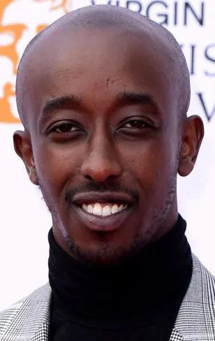 Фотография актёра Роджер Нсенгиюмва