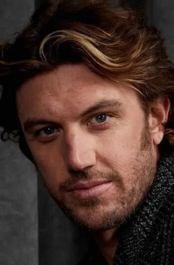 Фотография актёра Адам Демос