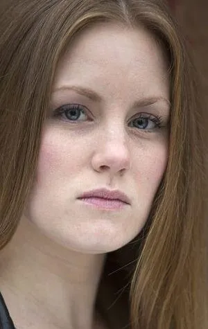 Фотография актёра Кирсти Дж. Кёртис