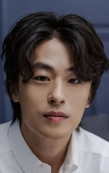 Фотография актёра Ку Гё-хван