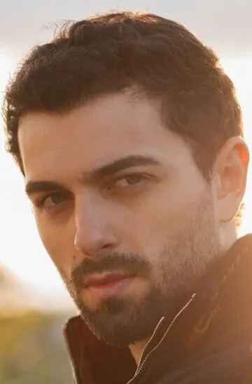 Фотография актёра Энес Оздемир