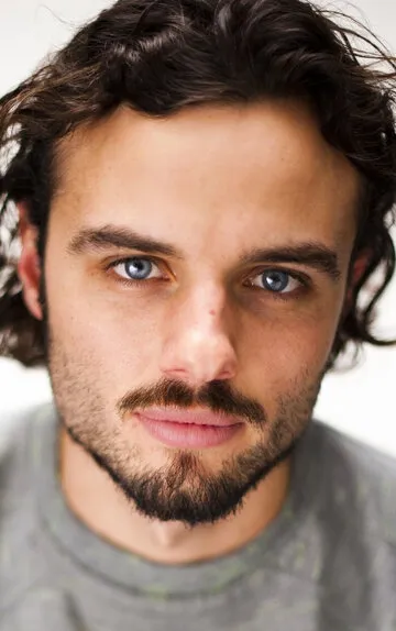 Фотография актёра Джошуа МакКензи