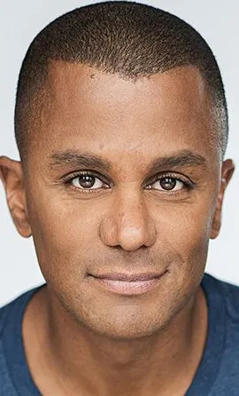 Фотография актёра Яник Трусдейл