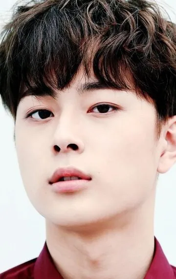 Фотография актёра Ю Сон-хо