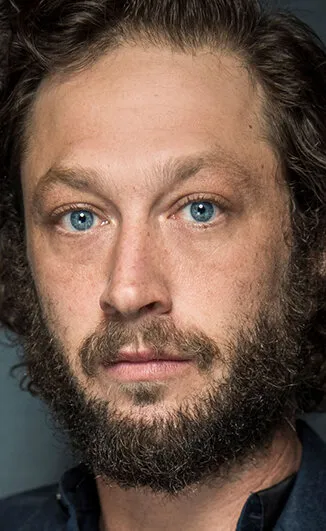 Фотография актёра Эбон Мосс-Бакрак