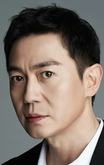 Фотография актёра Пак Ён-у