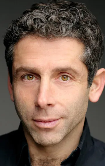 Фотография актёра Эллиот Леви