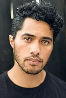 Фотография актёра Алекс Таррант