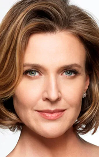 Фотография актёра Бренда Стронг