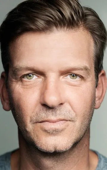 Фотография актёра Джейсон Хьюз