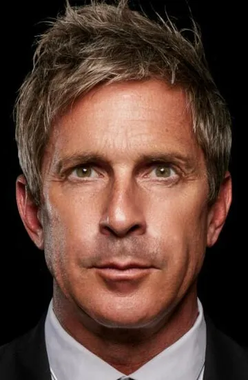 Фотография актёра Бретт Дос Сантос