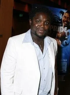 Фотография актёра Суну Гонера