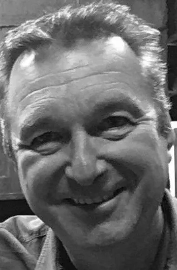 Фотография актёра Чарльз Бисон