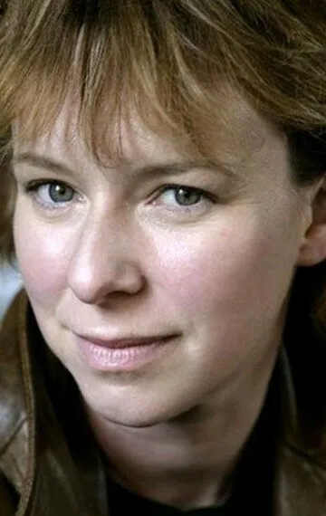 Фотография актёра Джули Энн Робинсон